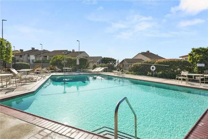 28137 Ridgepoint Court, Rancho Palos Verdes, California 90275