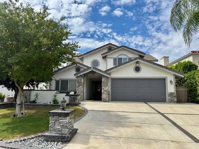 Front of house has 2-3 parking spots on driveway