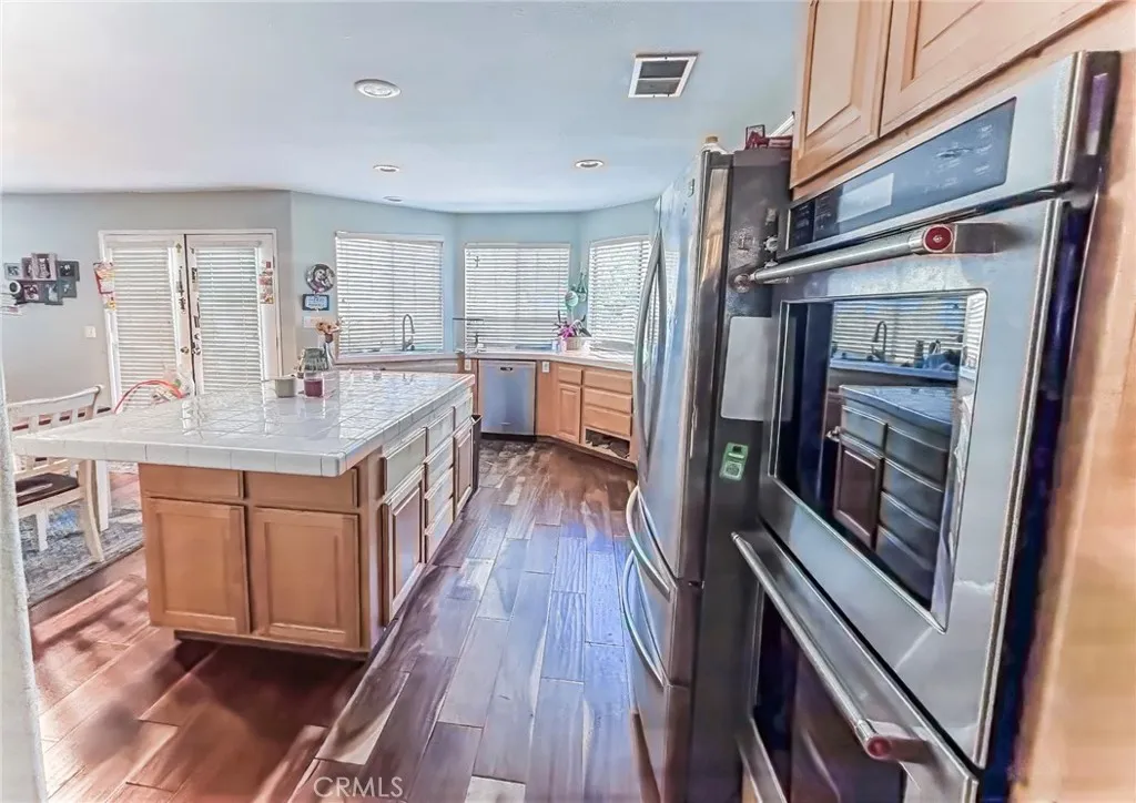 1153 Archer Circle, Corona, California 92882 home-pic-11