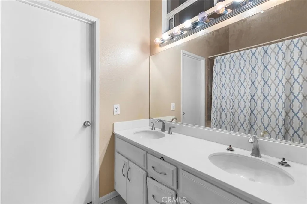 13021 Broken Bit Circle, Corona, California 92883 home-pic-14