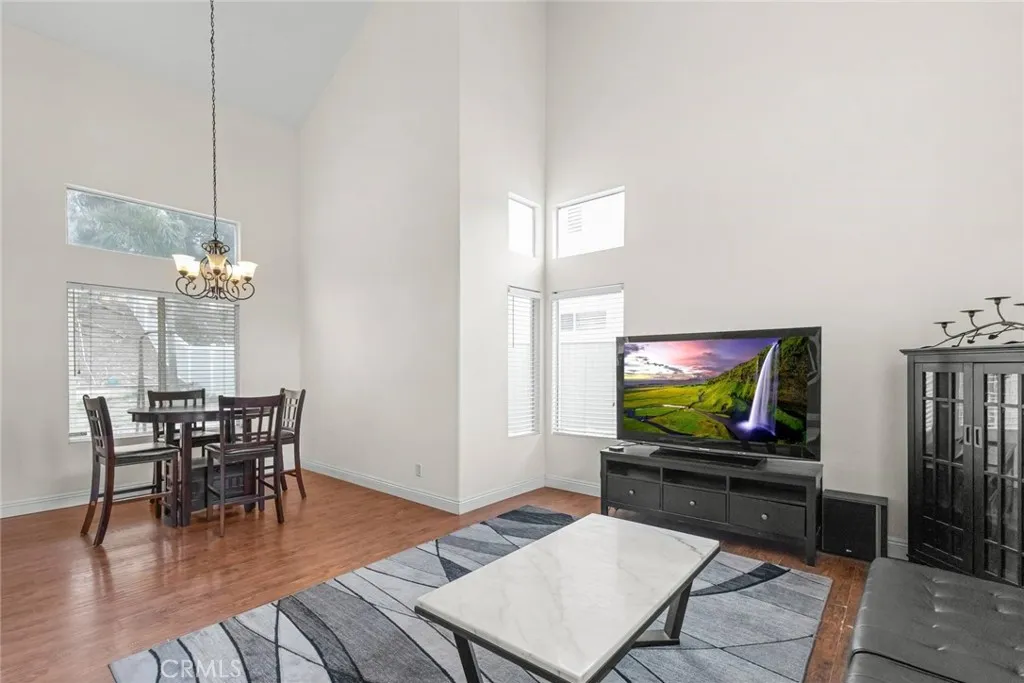13021 Broken Bit Circle, Corona, California 92883 home-pic-3