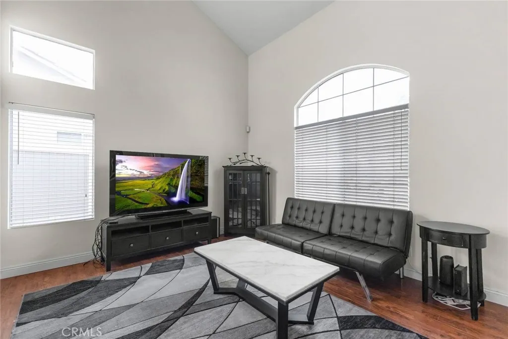 13021 Broken Bit Circle, Corona, California 92883 home-pic-2