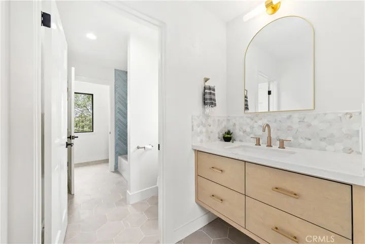 2207 Inverness Court, Oxnard, California 93036