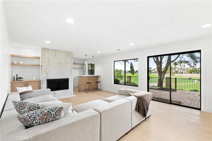 2207 Inverness Court, Oxnard, California 93036