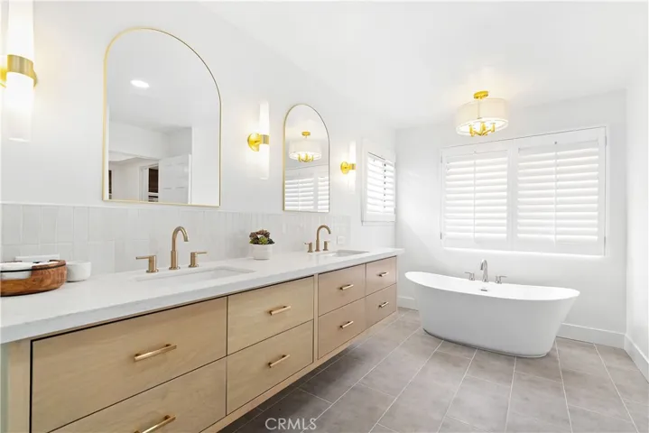 2207 Inverness Court, Oxnard, California 93036