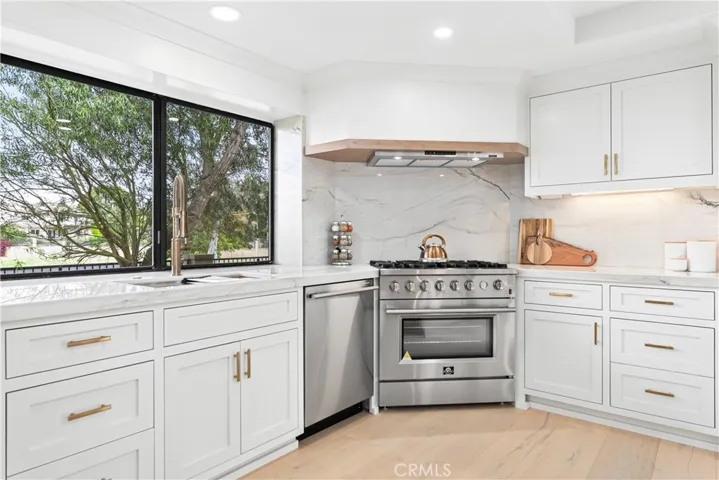 2207 Inverness Court, Oxnard, California 93036
