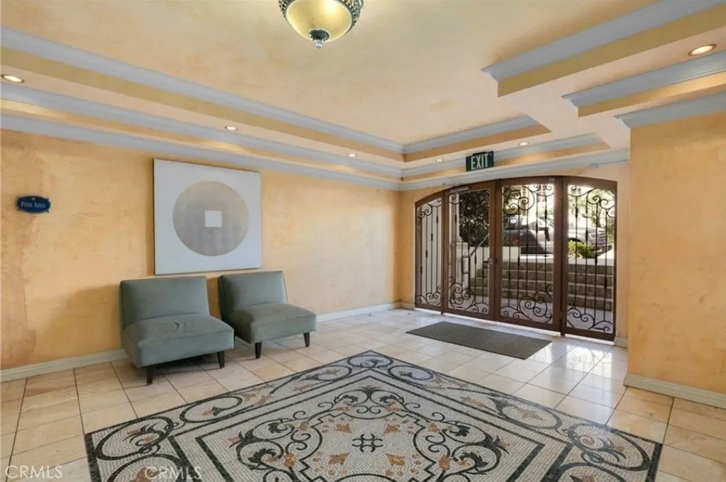 1154 S Barrington Avenue 103, Los Angeles, California 90049 home-pic-23