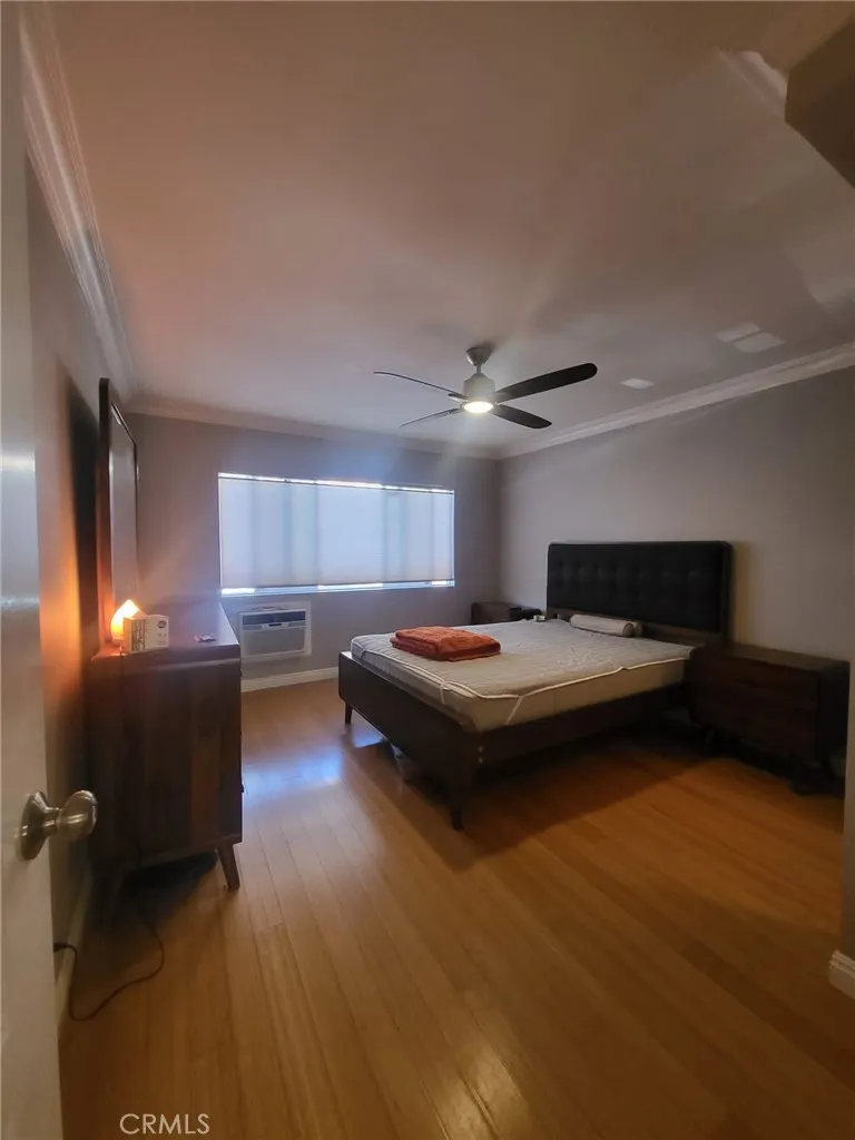 1154 S Barrington Avenue 103, Los Angeles, California 90049 home-pic-17