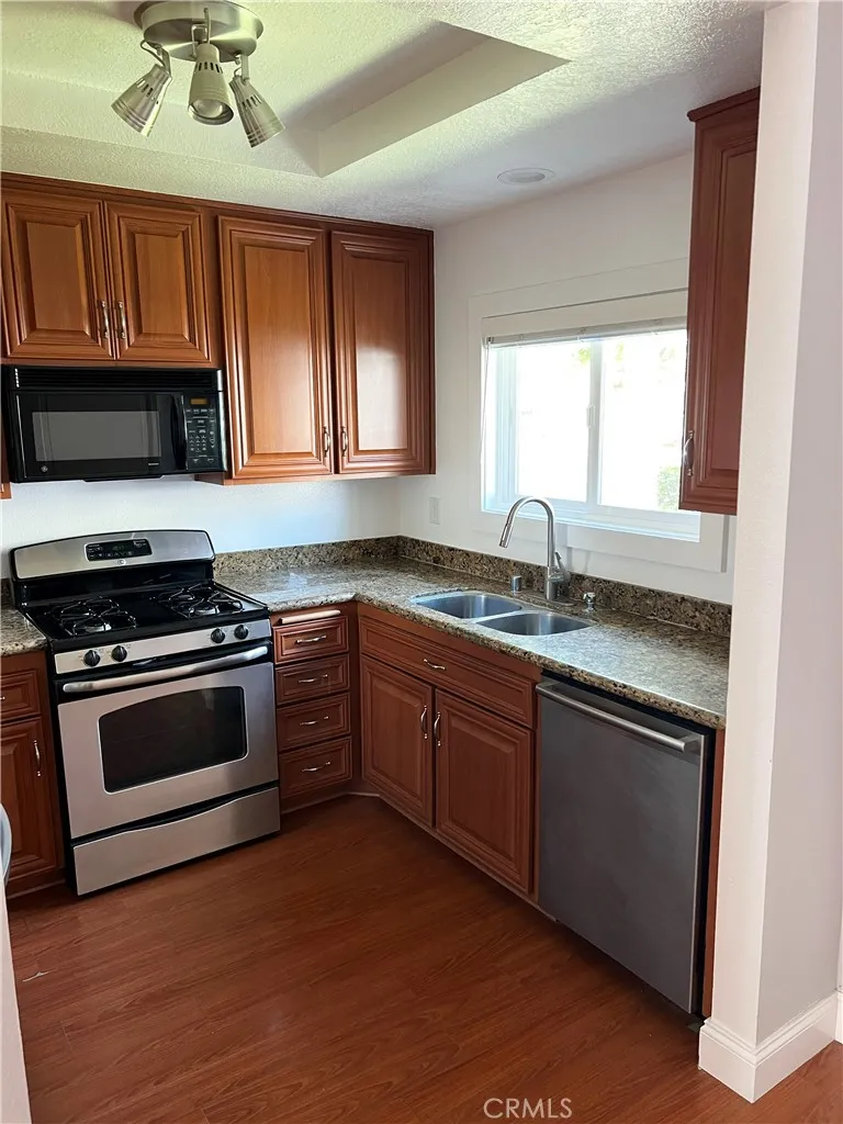 30902 Clubhouse Drive, Laguna Niguel, California 92677 home-pic-2