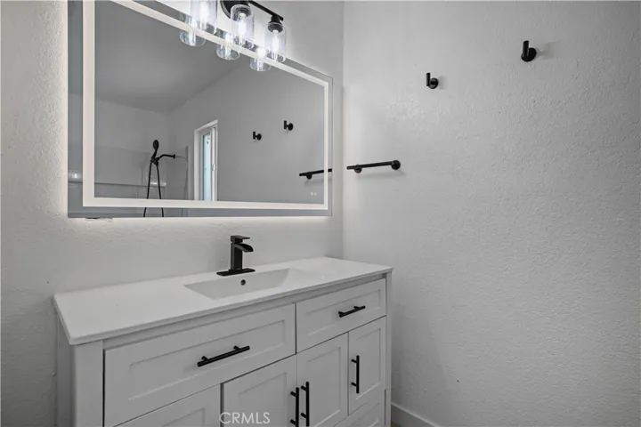 12935 Briarcliff Drive, Victorville, California 92395