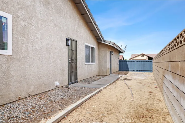 12935 Briarcliff Drive, Victorville, California 92395