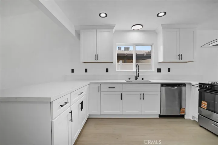 12935 Briarcliff Drive, Victorville, California 92395