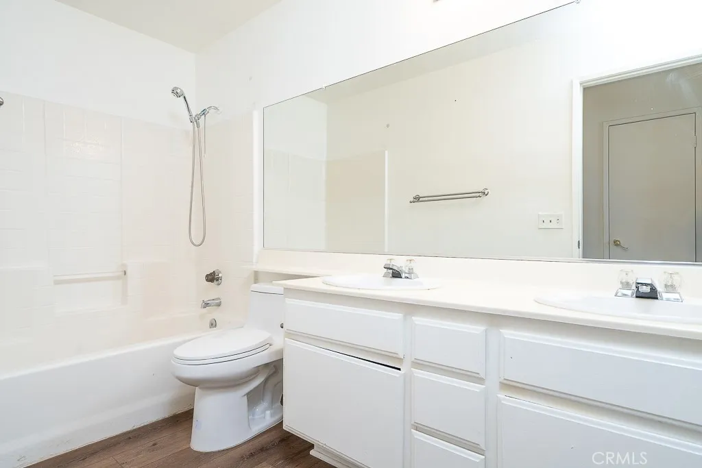 11477 Palisades Ct, Adelanto, California 92301 home-pic-28