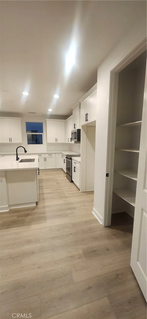 6316 Bassets Street, Hesperia, California 92345 home-pic-9