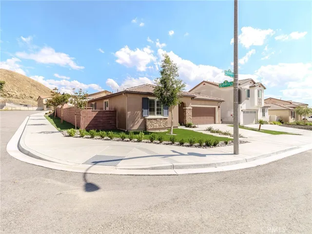 7863 Portofino Street, Highland, California 92346