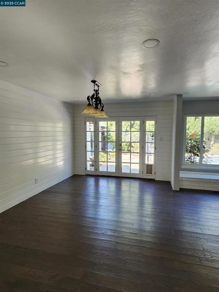 3479 Rose Ct, Concord, California 94519 home-pic-10