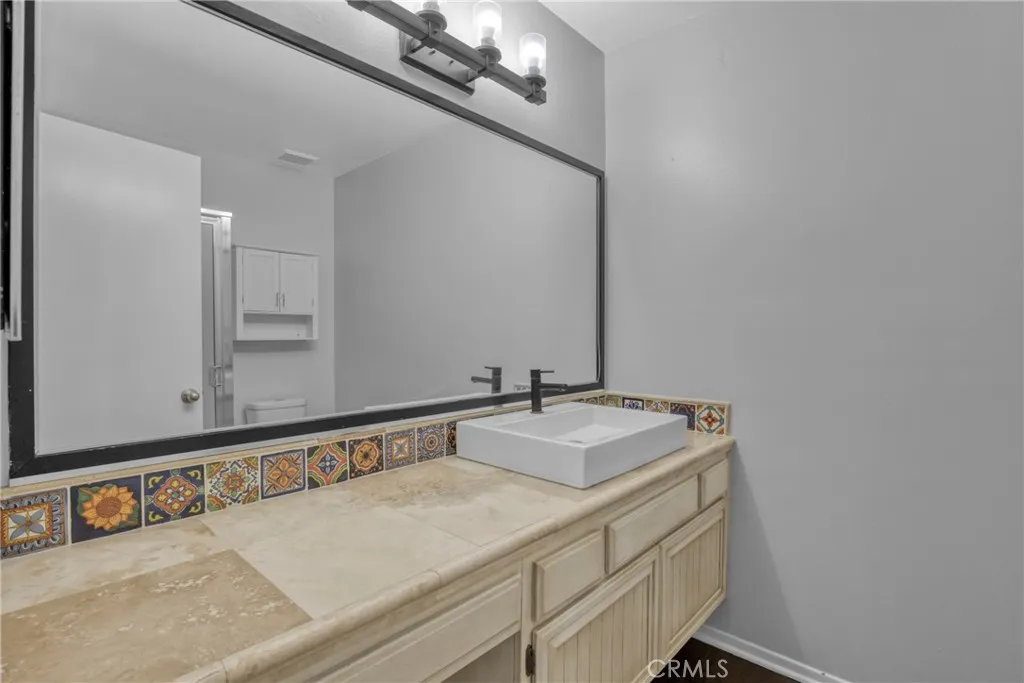 20334 Rue Crevier 620, Canyon Country, California 91351 home-pic-12