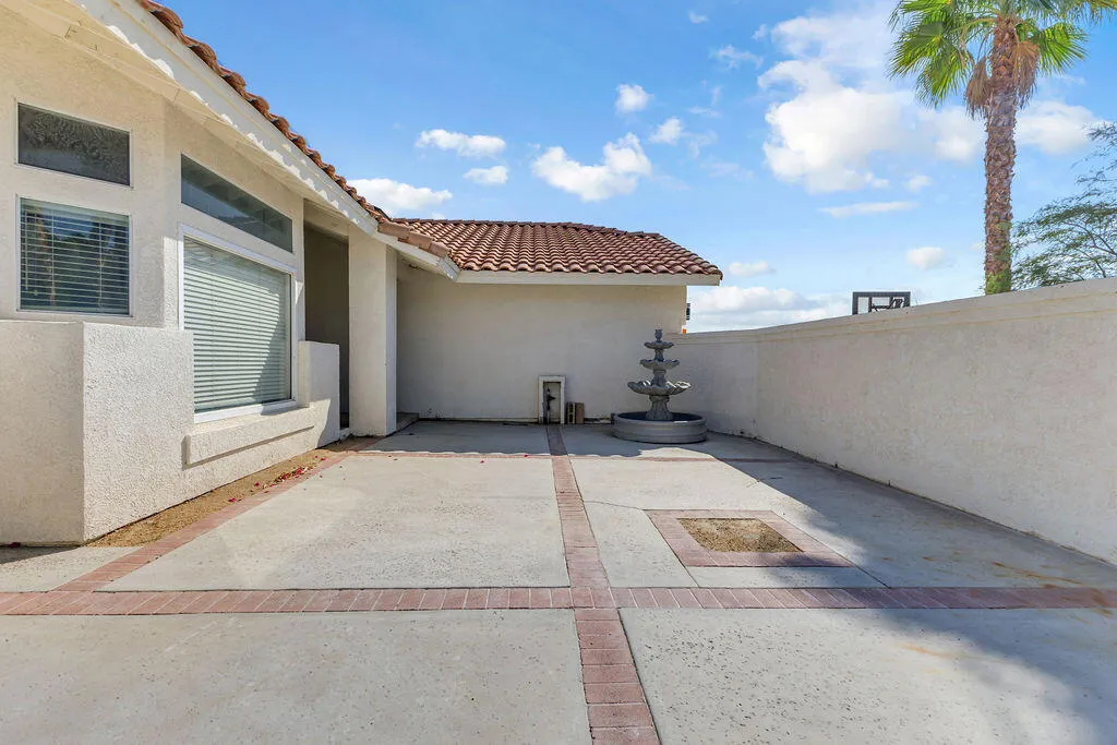 69800 Mccallum Way, Cathedral City, California 92234 home-pic-5