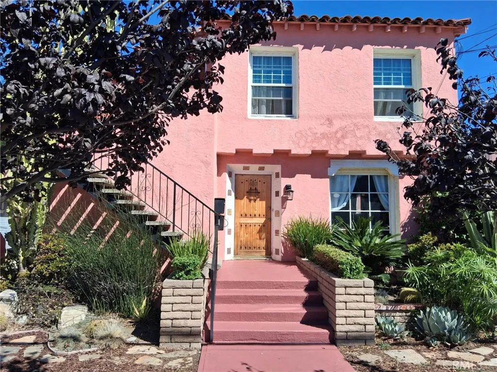 480 Cherry Ave., Long Beach, California 90802 home-pic-0