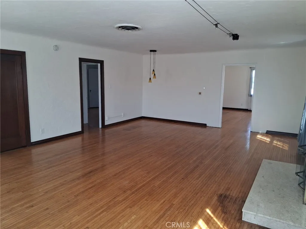 480 Cherry Ave., Long Beach, California 90802 home-pic-4