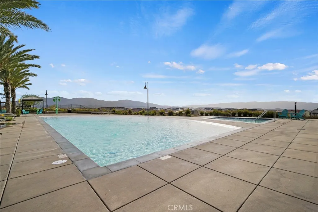 18160 Meridian Lane, Saugus, California 91350 home-pic-41