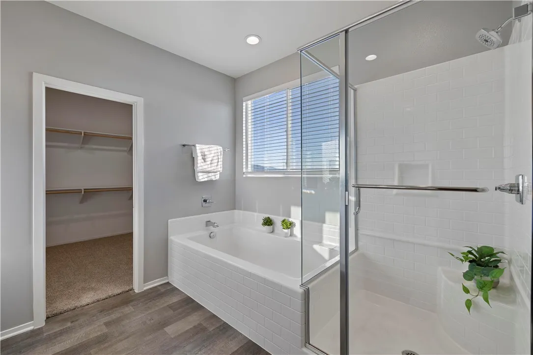 18160 Meridian Lane, Saugus, California 91350 home-pic-22