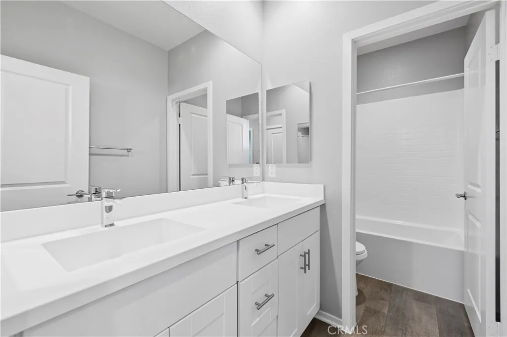 18160 Meridian Lane, Saugus, California 91350 home-pic-28