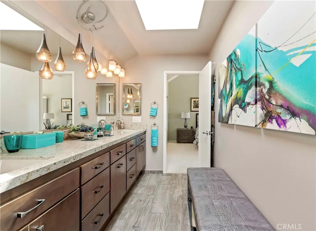 480 Nyes Place, Laguna Beach, California 92651 home-pic-11