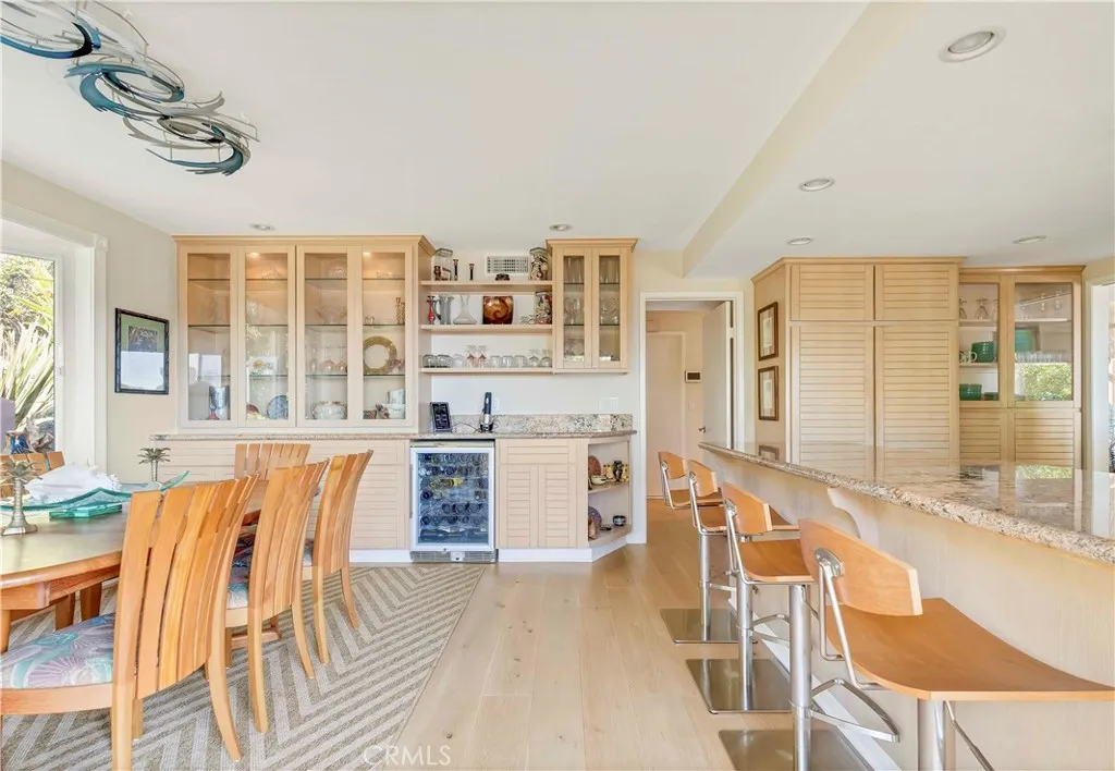480 Nyes Place, Laguna Beach, California 92651 home-pic-33