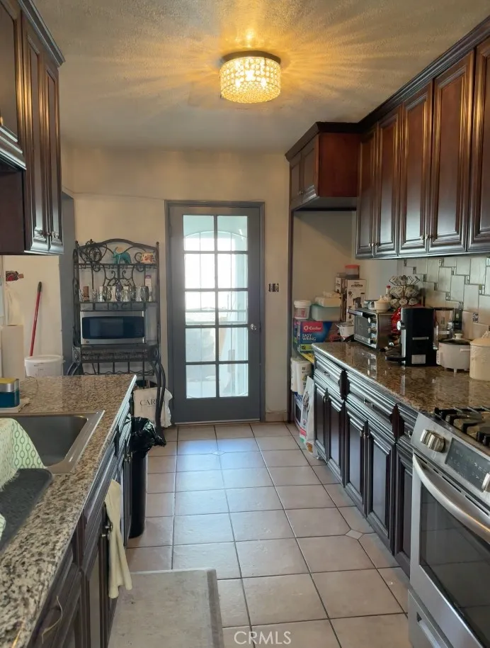 2788 N E Street, San Bernardino, California 92405 home-pic-1