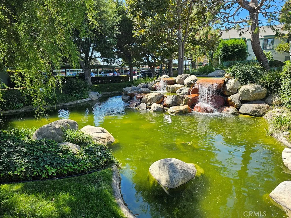 20545 S Vermont Avenue 2, Torrance, California 90502 home-pic-20