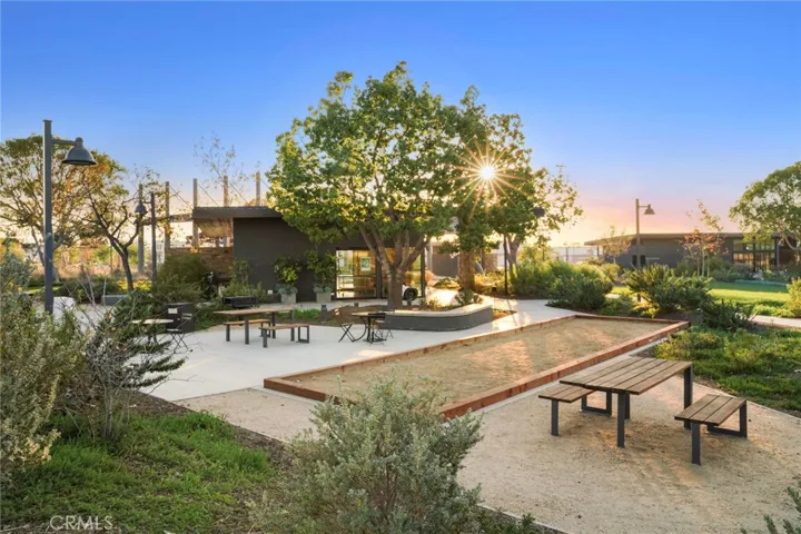 157 Novel, Irvine, California 92618