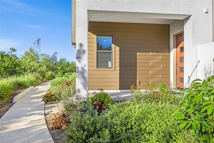 157 Novel, Irvine, California 92618