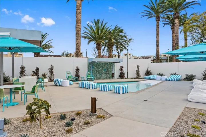 157 Novel, Irvine, California 92618