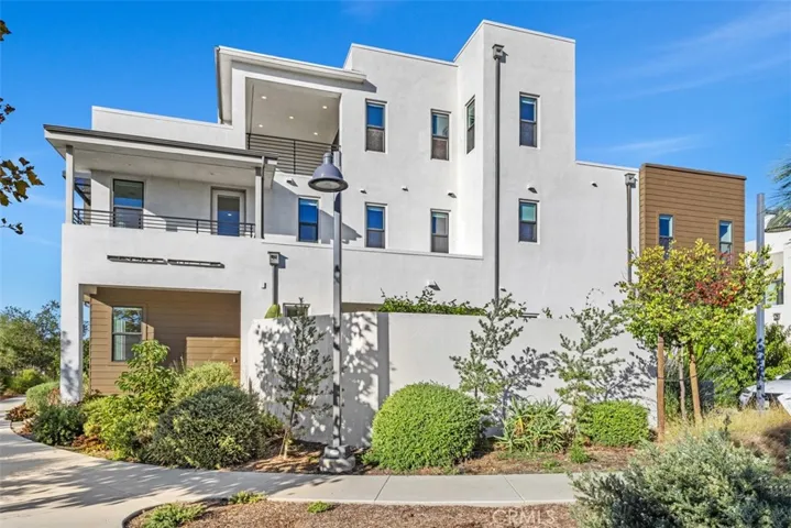 157 Novel, Irvine, California 92618
