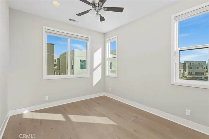 157 Novel, Irvine, California 92618