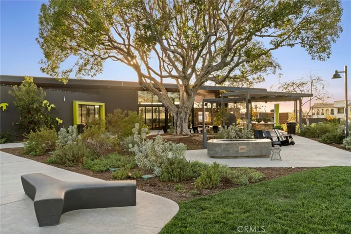 157 Novel, Irvine, California 92618