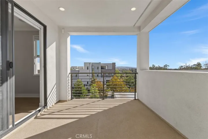 157 Novel, Irvine, California 92618