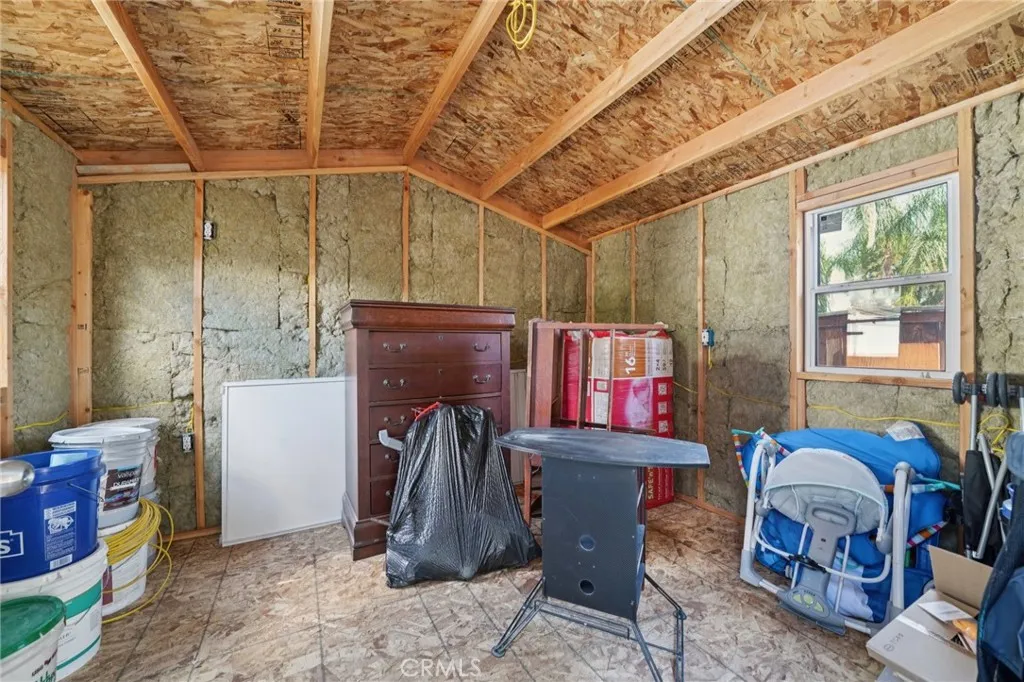 25266 Shady Creek Circle, Menifee, California 92584 home-pic-47