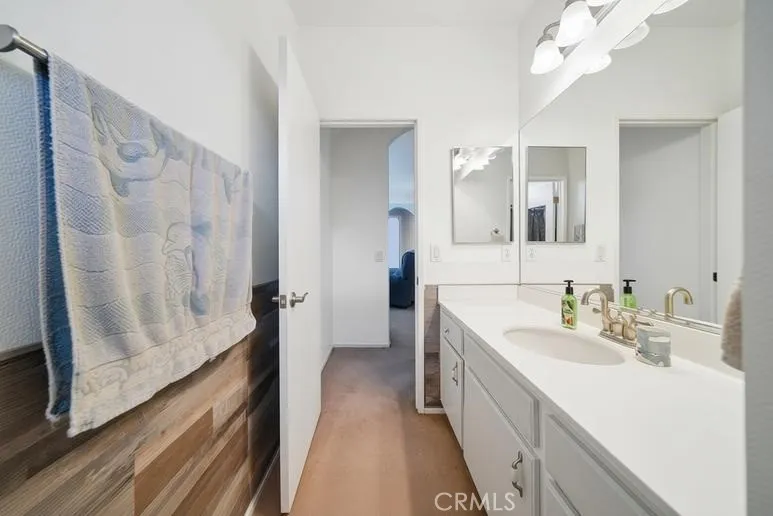 25266 Shady Creek Circle, Menifee, California 92584 home-pic-25