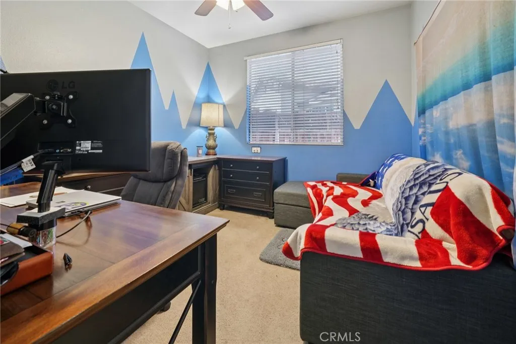 25266 Shady Creek Circle, Menifee, California 92584 home-pic-27