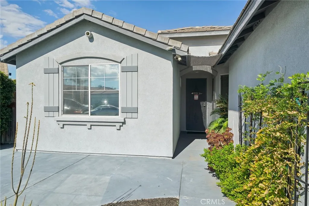 25266 Shady Creek Circle, Menifee, California 92584 home-pic-5