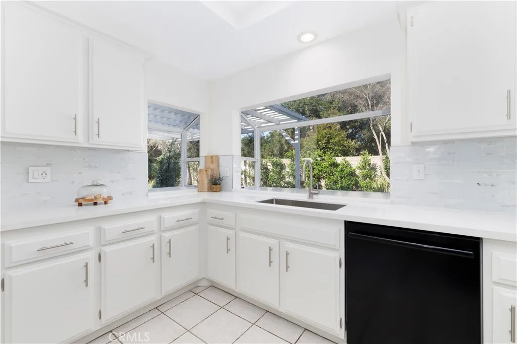 731 Paseo De Leon, Newbury Park, California 91320 home-pic-19
