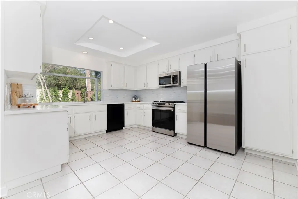 731 Paseo De Leon, Newbury Park, California 91320 home-pic-17