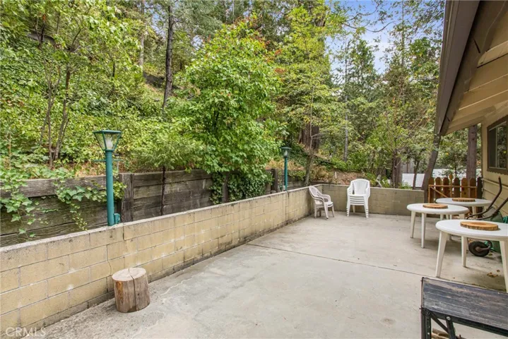 24293 Horst Drive, Crestline, California 92325