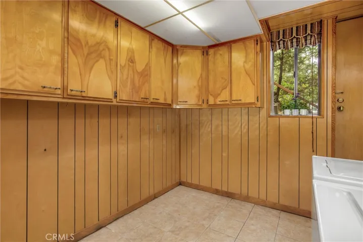 24293 Horst Drive, Crestline, California 92325