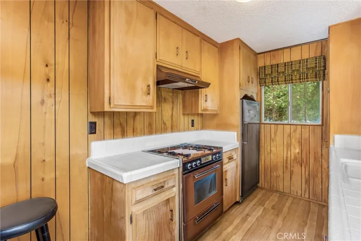 24293 Horst Drive, Crestline, California 92325