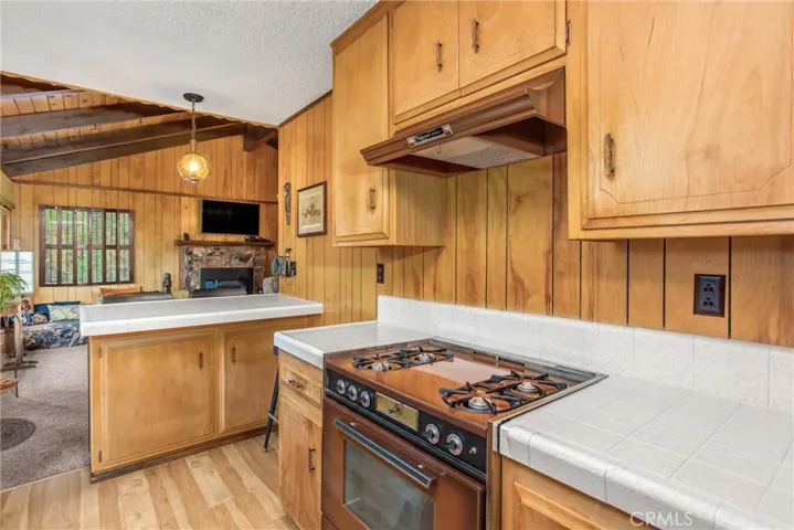 24293 Horst Drive, Crestline, California 92325