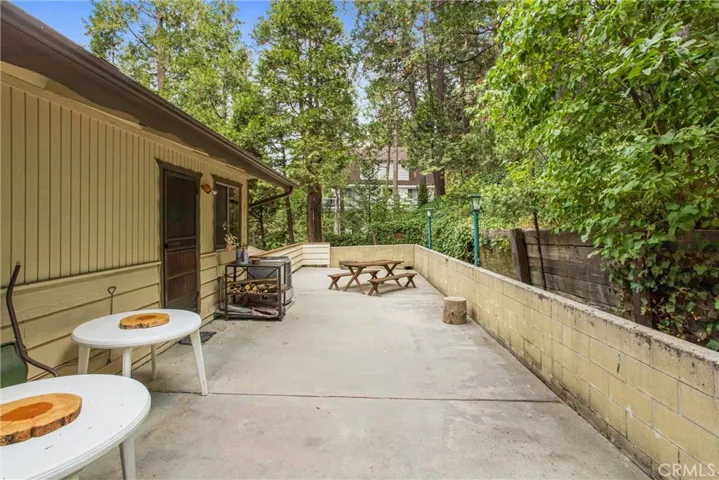 24293 Horst Drive, Crestline, California 92325