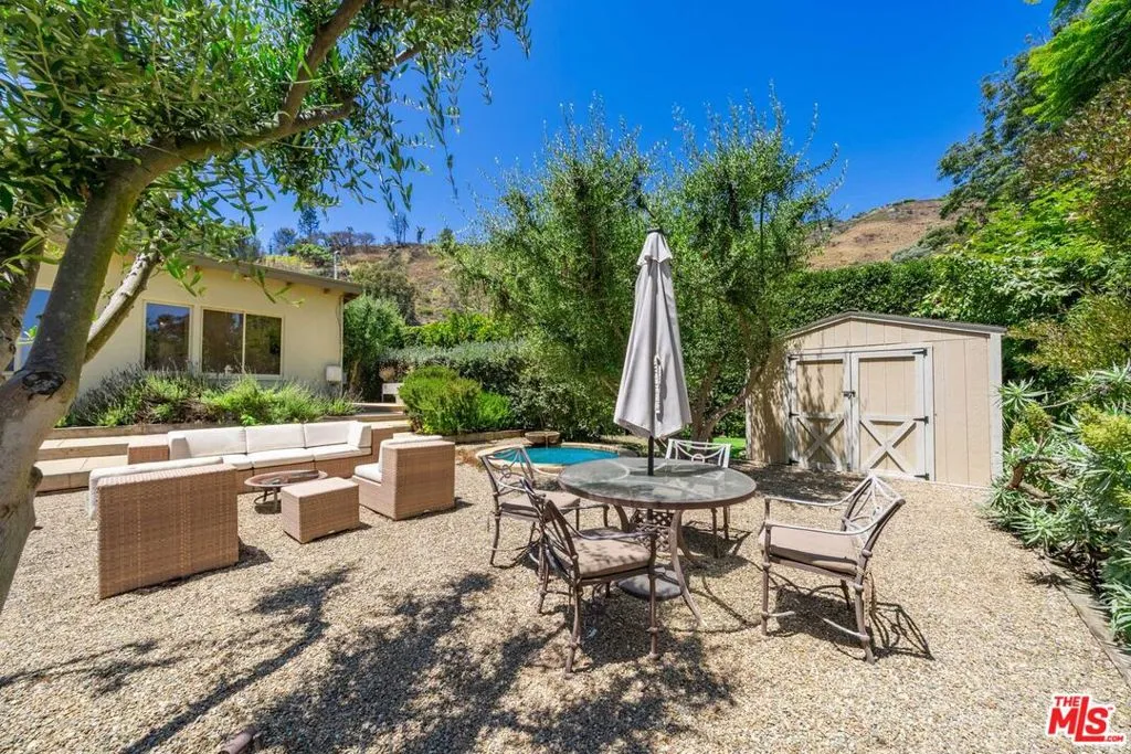 20556 Little Rock Way, Malibu, California 90265 home-pic-45